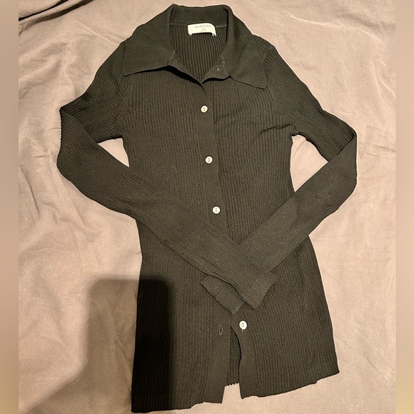 Aritzia Babaton Longsleeve Button Up Polo / Sweater - Picture 1 of 2